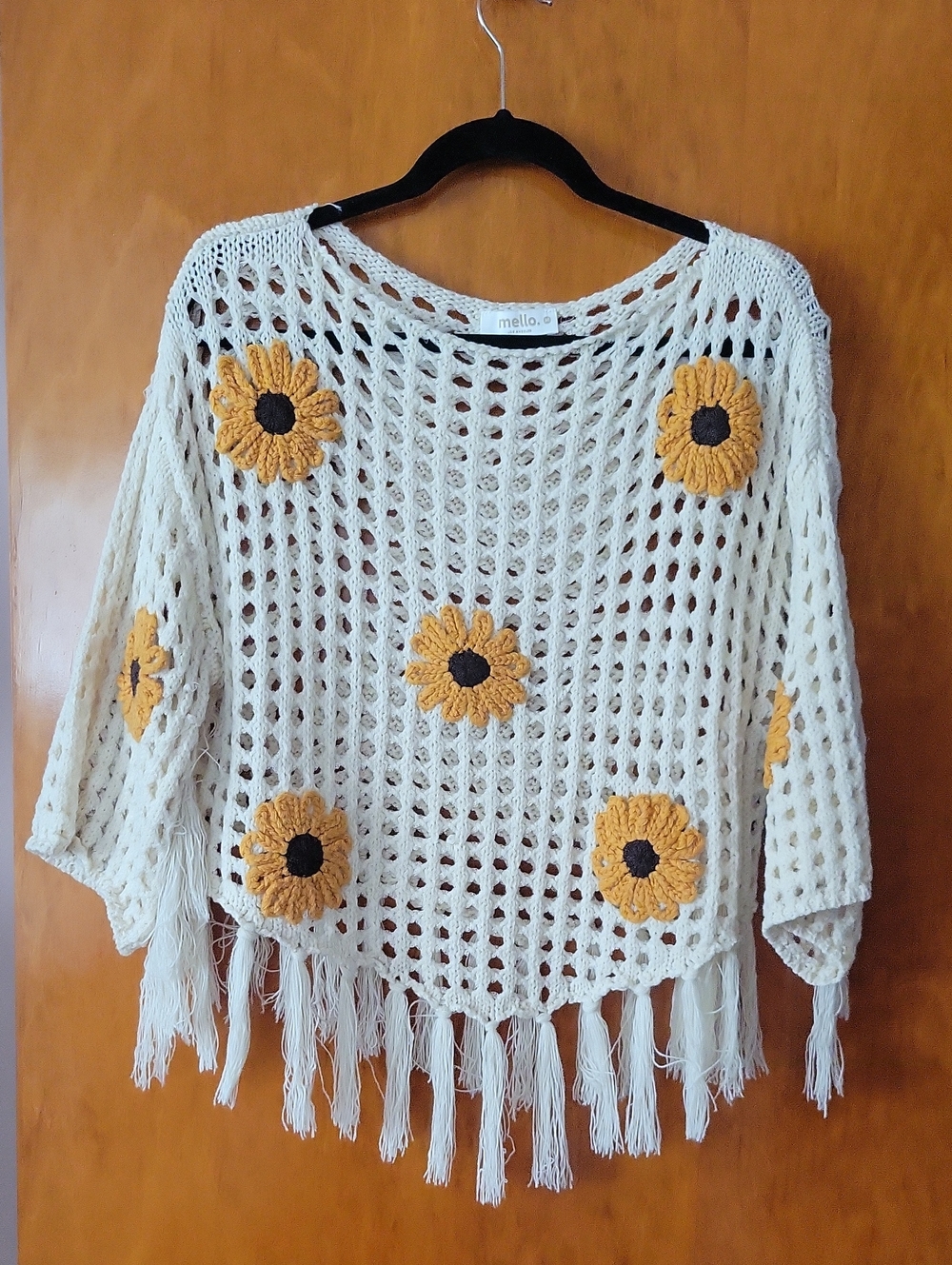 Mello Cream Crochet Sunflower Fringe Poncho
